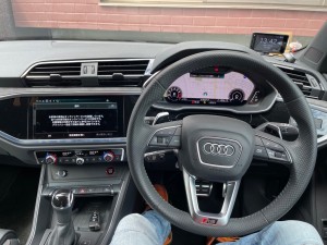 AUDI アウディ　純正ナビ MMI MIB MIB3 CarPlay カープレイ　後付け　ワイヤレス　有効化　コーディング　純正オプション　スマートフォン　インターフェース　iPhone Android Auto ミラーリング　Youtube