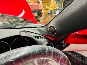 NDロードスター　ツイーター埋込　BOSE 純正ボーズ　ボーズサウンド BOSEサウンド　BOSEシステム　ボーズシステム　純正BOSE ボーズ付き　ボーズなし　ノンボーズ　マツダ純正　マツコネ　スピーカー交換　音質向上　サウンドアップ　音質改善　ツイーター交換　レザー張替え　内装張替　名古屋　ホットワイヤード