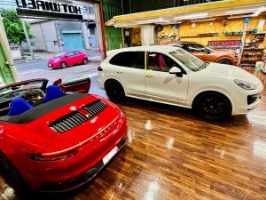 ポルシェ純正ナビ　カイエン　911 992 997 996 マカン　PCM4 PCM4.0 PCM3 PCM5.0 PCM6 CarPlay 後付け　ワイヤレス　Android Auto バックカメラ　ハンズフリー　Bluetooth iPhone Youtube 動画視聴　動画アプリ　グーグルマップ　GOOGLE ナビアプリ　カーナビ　純正ナビ　カープレイ　名古屋　アンドロイド