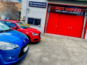 AUDI アウディ　スピーカー交換　ツイーター交換　ミッドレンジ　スコーカー　センタースピーカー　ボーズサウンド ボーズなし　ボーズレス　BOSE サブウーハー A1 S3 Q3 A3 ワイヤレス　CarPlay カーオーディオ　カープレイ　後付け　Android Auto ミラーリング　純正ナビ