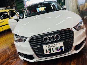 アウディ　他府県ナンバー　ホットワイヤード　名古屋のカーオーディオ専門店「HOT WIRED」　audi スピーカー交換　純正bose 純正ボーズ　ボーズサウンド  bose b&o ボーズなし　ボーズレス　CarPlay カーオーディオ　ツイーター　サブウーハー  アウディ純正　mmi デッドニング