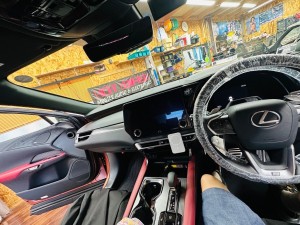 レクサス　純正　LEXUS MARK LEVINSON マークレビンソン　マクレビ  スピーカー交換　センタースピーカー  ダッシュボード　ツイーター　サラウンド　センタースピーカー交換　アップグレード　音質改善　音質向上　マクレビ　レクサス純正　Audible Physics Mercury Car Audio HOT WIRED 名古屋