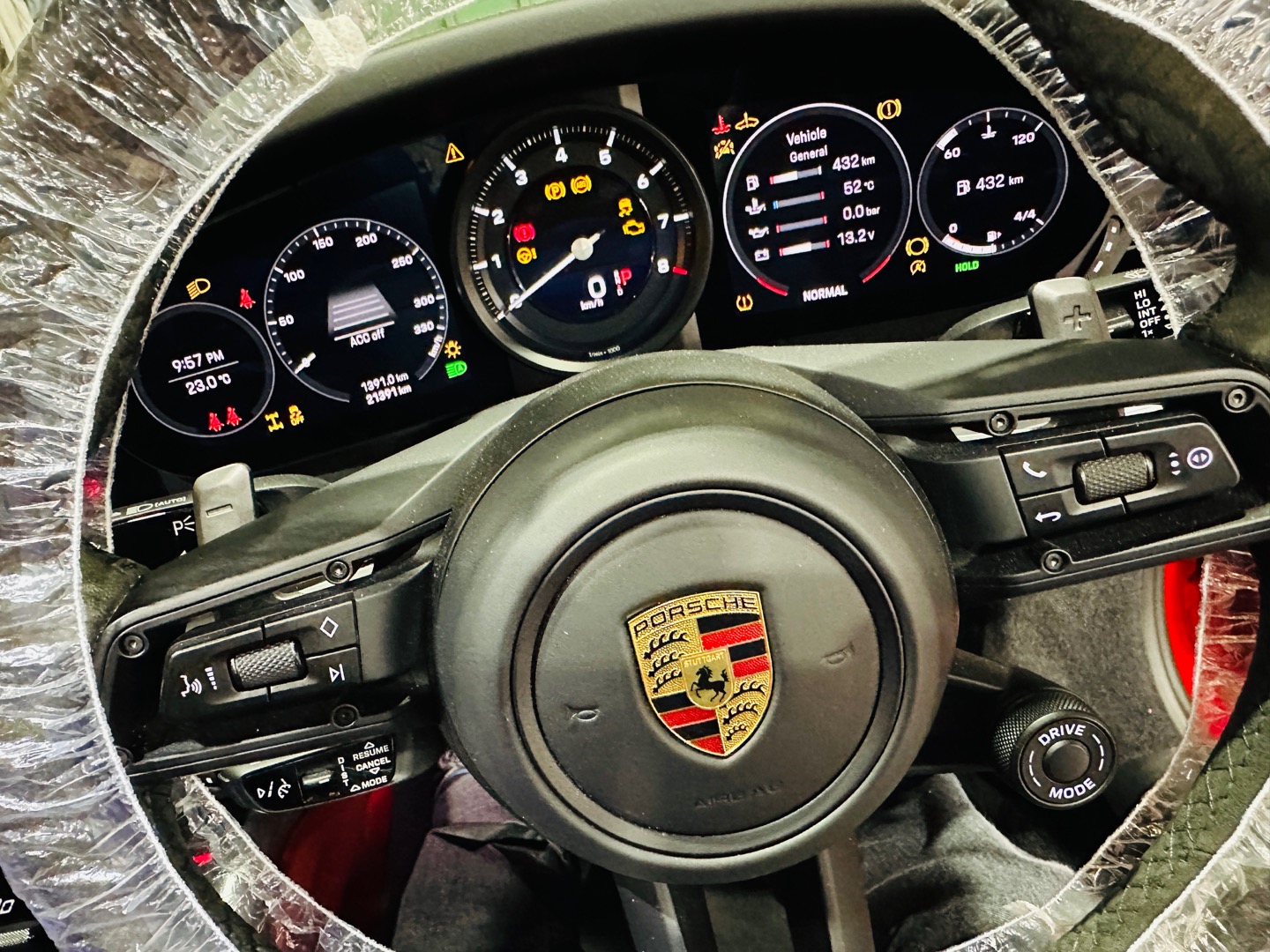 並行輸入車のポルシェ純正ナビとメーターの日本語化のご紹介:PORSCHE 911 PCM6 の完全日本語化・日本地図インストール