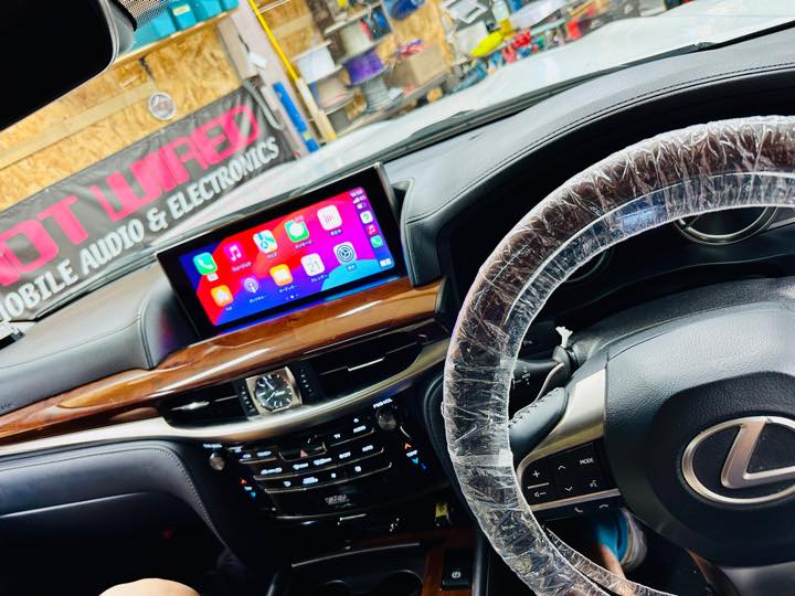 レクサス純正ナビ専用 後付け ワイヤレスCarPlayインターフェースのご紹介：LEXUS LX570
