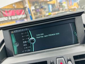 bmw 純正ナビ　cic nbt ccc iDrive アイドライブ　修理　地図　更新　マップデータ　コーディング　グレーアウト　再起動　ブラックアウト　電源が落ちる　road map premium 2020 2023 最新　ライセンス　コード　インストール　アップデート　japan coding コーディング