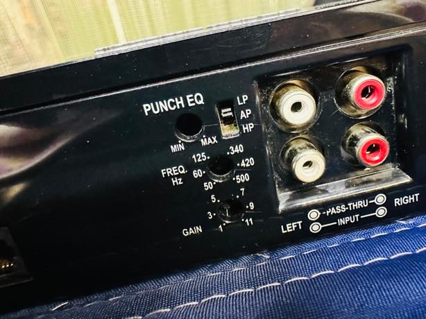 スバル レガシー アウトバック　ROCKFORD FOSGATE+ROCKPOWER パワーアンプの取り付けとゲイン合わせとナビ内蔵DSPのサウンドセッティング