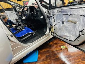 リーフ　ze1 カーオーディオ　サブウーハー　パワードウーハー　ウーハー　アンプ内蔵　dsp 3way マルチ　8インチ　アンプ内蔵ウーハー　Bluetooth5.0 Bluetooth5.1 ブルーツース　Mercury Car Audio デジタル入力　デッドニング　断熱　防音　制振　静音　調音　ドアのデッドニング　stp 2way セパレート　ドアスピーカー　インナーバッフル
