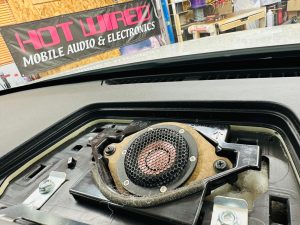 CX-60 CX-80 CX-90 CX-5 CX-8 マツダ純正 bose スピーカー交換　音質改善　音質向上　カーオーディオ　センタースピーカー　ドアスピーカー　ツイーター　純正ボーズ　純正bose ボーズサウンド　サラウンド　サブウーハー　通販　スピーカーセット　スコーカー　ミッドレンジ　マツコネ　Mercury Car Audio
HOT WIRED 名古屋