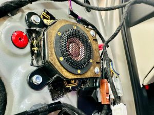 cx60 cx-60 bose ボーズ　マツダ純正　スピーカー交換　センタースピーカー　ツイーター　ドアスピーカー　スコーカー　ミッドレンジ　サブウーハー　サラウンド　デッドニング　カーオーディオ　ワイドレンジドライバー　Mercury Car Audio blam bewith ビーウィズ　ブラム　マーキュリー　ホットワイヤード　純正ボーズ　ボーズサウンド　抵抗値　インピーダンス　音質　マツダ　マツコネ　純正ナビ
