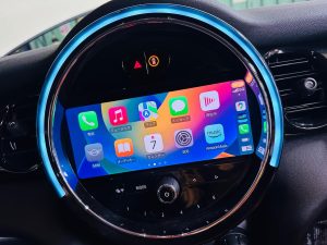 bmw mini benz cooper ミニ　純正ナビ　iDrive アイドライブ　bmw純正　CarPlay カープレイ　後付け　ワイヤレス　ナビなし　テレビ　コーディング　カープレイ有効化　nbt evo id5 id6 id7 id8 名古屋　ホットワイヤード