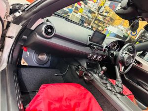 nd nc nb na ロードスター mazda マツダ　bose boseなし　ボーズ　ウーハー　スピーカー交換　カーオーディオ　音質　マツコネ　ツイーター　dsp プロセッサー　タイムアライメント　イコライザー　クロスオーバー　Bluetooth iPhone パワードウーハー　デッドニング　埋込　コントローラー　アンプ内蔵　dsp内蔵　dsp8.4hd Mercury Car Audio