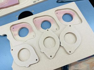 レクサス　純正　マークレビンソン　Mark Levinson スピーカー交換　インナーバッフル　木製バッフル　金属バッフル　樹脂バッフル　音響　音質　ツイーター　unity ユニティー　ワイドディパージョン　ワイドレンジ　ドレイバー　スピーカー　カーオーディオ　カーオーディオ専門店　lexus jbl トヨタ純正JBL　bose ツイドラー　センタースピーカー　ワンオフ　通販　車種別専用　コネクター　プラグアンドプレイ　簡単取付　スピーカーキット　アップグレード　2インチ ワイドレンジドライバー　kicker ハリアー　80