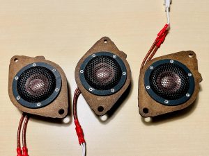 LEXUS レクサス純正　マークレビンソン　スピーカー　アップグレード　キット　センタースピーカー　ダッシュボードスピーカー　インパネミッドレンジ　インパネcoax　通販　業販　抵抗値　位相　インピーダンス　アダプター　レクサス用ハーネス　レクサス用コネクター　レクサス用インナーバッフル　スピーカーセット　マクレビ　HOT WIRED カーオーディオ