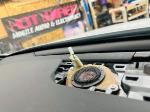 LEXUS LS500 LS500h IS300 IS350 ES NX RX500 RX350 MARK LEVINSON レクサス　純正マークレビンソン　マクレビ　スピーカー交換　センタースピーカー　ツイーター　サブウーハー　ダッシュボード　音質向上　音質改善　ワイドレンジ　フルレンジ　ワイドレンジドライバー　FX-101 FORMULA-X Mercury Car Audio カーオーディオ　オーディオ　CarPlay 純正ナビ　魔改造　通販　スピーカーキット　インナーバッフル　カーオーディオ専門店　HOT WIRED ホットワイヤード　名古屋
