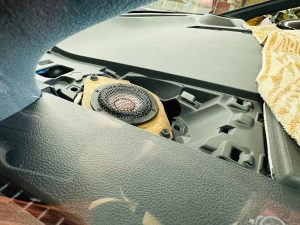 40系　ヴェルファイア　アルファード　アルヴェル　カーオーディオ　スピーカー交換　音質向上　センタースピーカー　ダッシュボード　インパネ　ミッドレンジ　jbl 8スピーカー　10スピーカー　15スピーカー　音質向上　スピーカー交換　ツイーター　コアキシャル　ウーハー　サブウーハー　音調整　dsp イコライザー　カーオーディオ専門店　alphard velfire 40 30 HOT WIRED FX-101 FORMULA-X Audible Physics　Mercury Car Audio ce-165