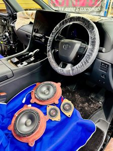 40系　ヴェルファイア　アルファード　アルヴェル　カーオーディオ　スピーカー交換　音質向上　センタースピーカー　ダッシュボード　インパネ　ミッドレンジ　jbl 8スピーカー　10スピーカー　15スピーカー　音質向上　スピーカー交換　ツイーター　コアキシャル　ウーハー　サブウーハー　音調整　dsp イコライザー　カーオーディオ専門店　alphard velfire 40 30 HOT WIRED FX-101 FORMULA-X Audible Physics　Mercury Car Audio ce-165
