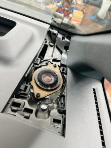 40系　ヴェルファイア　アルファード　アルヴェル　カーオーディオ　スピーカー交換　音質向上　センタースピーカー　ダッシュボード　インパネ　ミッドレンジ　jbl 8スピーカー　10スピーカー　15スピーカー　音質向上　スピーカー交換　ツイーター　コアキシャル　ウーハー　サブウーハー　音調整　dsp イコライザー　カーオーディオ専門店　alphard velfire 40 30 HOT WIRED FX-101 FORMULA-X Audible Physics　Mercury Car Audio ce-165