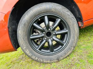 カングージャンボリー　2025 2026 kangoo jambree renault ルノージャポン　ルノー　フリーマーケット　フリマ　初参加　山中湖　車中泊　キャンパー仕様　カーオーディオ　CarPlay カスタム　トレーラー　ヒッチ　ラック　キャリア　スイング　デッドニング　断熱　断熱材　静音　車内の快適化　防音　遮熱　ワタナベ　ホイール
