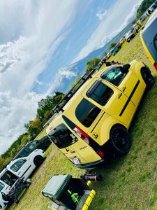 カングージャンボリー　2025 2026 kangoo jambree renault ルノージャポン　ルノー　フリーマーケット　フリマ　初参加　山中湖　車中泊　キャンパー仕様　カーオーディオ　CarPlay カスタム　トレーラー　ヒッチ　ラック　キャリア　スイング　デッドニング　断熱　断熱材　静音　車内の快適化　防音　遮熱　子育て支援カスタム
