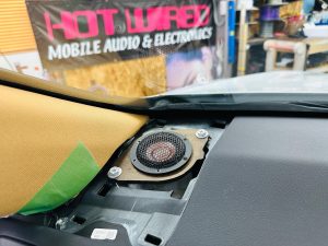 lexus nx350 nx ls500 rx500 rx350 is300 es300 lc500 lx570 レクサス　純正　マークレビンソン　Mark Levinson スピーカー交換　センタースピーカー　ダッシュボード　ミッドレンジ　インパネcoax　カーオーディオ　音質向上　インピーダンス　位相　フェーズディテクター　吸音材　インストール　抵抗値　ホットワイヤード　名古屋 位相チェッカー　FX-101 Mercury Car Audio FORMULA-X 2インチ　ワイドレンジドライバー　フルレンジ　コアキシャル