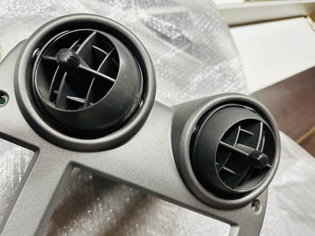 HUMMER H2のエアコン修理：ACコントロールパネル交換　（リビルト品）　　その1