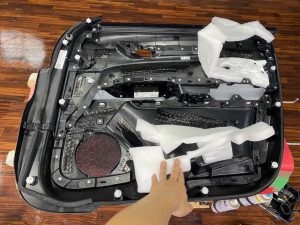 MAZDA CX-5 CX-8 CX-60 CX-80 CX-30 CX-3 ND NC NE ロードスターマツダ純正　ボーズ　ボーズサウンド　bose スピーカー交換　ツイーター　ウーハー　センタースピーカー　音質向上　音質改善　通販　スピーカーアップグレード　抵抗値　インピーダンス　カーオーディオ　カーオーディオ専門店　Mercury Car Audio ホットワイヤード　名古屋　マツコネ　マツダコネクト　位相　フェーズ　最適化　音調整　デッドニング　防振　防音　調音施工　断熱　静音