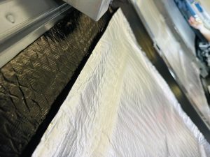 カングー KWK4M　エアコン　防音　断熱　遮熱　断熱　制振　防振　遮音　デッドニング　調音　整音　stp クーラーバッグ化　kangoo エアコンの効きが悪い　暑い　寒い　車内の静音化　カーオーディオ　ロードノイズ