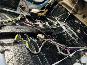 カングー KWK4M　エアコン　防音　断熱　遮熱　断熱　制振　防振　遮音　デッドニング　調音　整音　stp クーラーバッグ化　kangoo エアコンの効きが悪い　暑い　寒い　車内の静音化　カーオーディオ　ロードノイズ