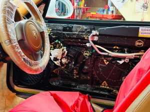 porsche 911 997 996 ポルシェ　オーディオ　カーオーディオ　スピーカー交換　センタースピーカー　スコーカー　ミッドレンジ　ミッドベース　ウーハー　ツイーター　音質　3way bose 純正ボーズ　ボーズサウンド　ブルメスター　burmester 名古屋　カーオーディオ専門店　ホットワイヤード　2インチ　ワイドレンジ　FX-101 FORMULA-X