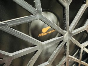 porsche 911 997 996 ポルシェ　オーディオ　カーオーディオ　スピーカー交換　センタースピーカー　スコーカー　ミッドレンジ　ミッドベース　ウーハー　ツイーター　音質　3way bose 純正ボーズ　ボーズサウンド　ブルメスター　burmester 名古屋　カーオーディオ専門店　ホットワイヤード　2インチ　ワイドレンジ　FX-101 FORMULA-X