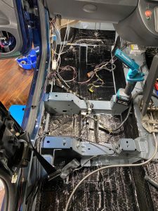 カングー KWK4M　エアコン　防音　断熱　遮熱　断熱　制振　防振　遮音　デッドニング　調音　整音　stp クーラーバッグ化　kangoo エアコンの効きが悪い　暑い　寒い　車内の静音化　カーオーディオ　ロードノイズ