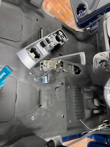 カングー KWK4M　エアコン　防音　断熱　遮熱　断熱　制振　防振　遮音　デッドニング　調音　整音　stp クーラーバッグ化　kangoo エアコンの効きが悪い　暑い　寒い　車内の静音化　カーオーディオ　ロードノイズ