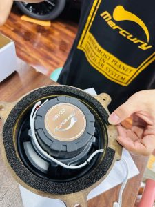 MAZDA CX-5 CX-8 CX-60 CX-80 CX-30 CX-3 ND NC NE ロードスターマツダ純正　ボーズ　ボーズサウンド　bose スピーカー交換　ツイーター　ウーハー　センタースピーカー　音質向上　音質改善　通販　スピーカーアップグレード　抵抗値　インピーダンス　カーオーディオ　カーオーディオ専門店　Mercury Car Audio ホットワイヤード　名古屋　マツコネ　マツダコネクト　位相　フェーズ　最適化　音調整　デッドニング