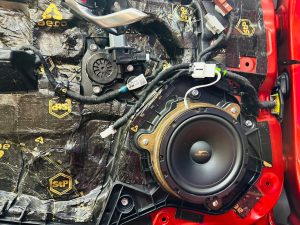 MAZDA CX-5 CX-8 CX-60 CX-80 CX-30 CX-3 ND NC NE ロードスターマツダ純正　ボーズ　ボーズサウンド　bose スピーカー交換　ツイーター　ウーハー　センタースピーカー　音質向上　音質改善　通販　スピーカーアップグレード　抵抗値　インピーダンス　カーオーディオ　カーオーディオ専門店　Mercury Car Audio ホットワイヤード　名古屋　マツコネ　マツダコネクト　位相　フェーズ　最適化　音調整　デッドニング
