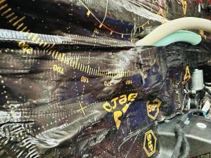 MAZDA CX-5 CX-8 CX-60 CX-80 CX-30 CX-3 ND NC NE ロードスターマツダ純正　ボーズ　ボーズサウンド　bose スピーカー交換　ツイーター　ウーハー　センタースピーカー　音質向上　音質改善　通販　スピーカーアップグレード　抵抗値　インピーダンス　カーオーディオ　カーオーディオ専門店　Mercury Car Audio ホットワイヤード　名古屋　マツコネ　マツダコネクト　位相　フェーズ　最適化　音調整　デッドニング