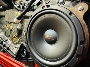 MAZDA CX-5 CX-8 CX-60 CX-80 CX-30 CX-3 ND NC NE ロードスターマツダ純正　ボーズ　ボーズサウンド　bose スピーカー交換　ツイーター　ウーハー　センタースピーカー　音質向上　音質改善　通販　スピーカーアップグレード　抵抗値　インピーダンス　カーオーディオ　カーオーディオ専門店　Mercury Car Audio ホットワイヤード　名古屋　マツコネ　マツダコネクト　位相　フェーズ　最適化　音調整　デッドニング