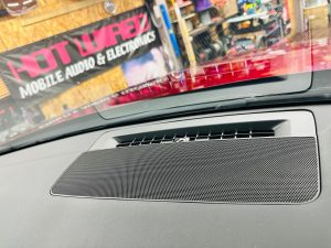 MAZDA CX-5 CX-8 CX-60 CX-80 CX-30 CX-3 ND NC NE ロードスターマツダ純正　ボーズ　ボーズサウンド　bose スピーカー交換　ツイーター　ウーハー　センタースピーカー　音質向上　音質改善　通販　スピーカーアップグレード　抵抗値　インピーダンス　カーオーディオ　カーオーディオ専門店　Mercury Car Audio ホットワイヤード　名古屋　マツコネ　マツダコネクト　位相　フェーズ　最適化　音調整　デッドニング