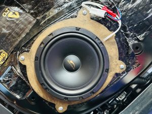 レクサス純正 　Mark Levinson マークレビンソン　lexus rx350 rx500 ls500 ls600 lc500 nx350 nx500 es is300 is500 lx570 lm Mercury Car Audio ce165　スピーカー交換　センタースピーカー　ダッシュボード　インパネ　Unityスピーカー　unity ツイーター　ウーハー　音質向上　音質改善　ワイドレンジ　フルレンジ　ミッドレンジ　スコーカー　インピーダンス　フェーズ　位相　抵抗値　FX-101 FORMULA-X マーキュリー　通販　プラグアンドプレイ