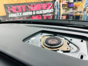 レクサス純正 　Mark Levinson マークレビンソン　lexus rx350 rx500 ls500 ls600 lc500 nx350 nx500 es is300 is500 lx570 lm Mercury Car Audio ce165　スピーカー交換　センタースピーカー　ダッシュボード　インパネ　Unityスピーカー　unity ツイーター　ウーハー　音質向上　音質改善　ワイドレンジ　フルレンジ　ミッドレンジ　スコーカー　インピーダンス　フェーズ　位相　抵抗値　FX-101 FORMULA-X マーキュリー　通販　プラグアンドプレイ
