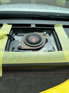 20系　lexus rx レクサス　純正　マークレビンソン　Mark Levinson スピーカー交換　音質向上　カーオーディオ　CarPlay 後付け　ワイヤレス　unityスピーカー　センタースピーカー　ダッシュボード　2インチ　ワイドレンジドライバー　ツイーター　ウーハー　サブウーハー　3インチ　kicker HOT WIRED 名古屋通販　ポン付　カプラーオン　車種別専用　簡単取付　インピーダンス　抵抗値　位相　フェーズ　最適化