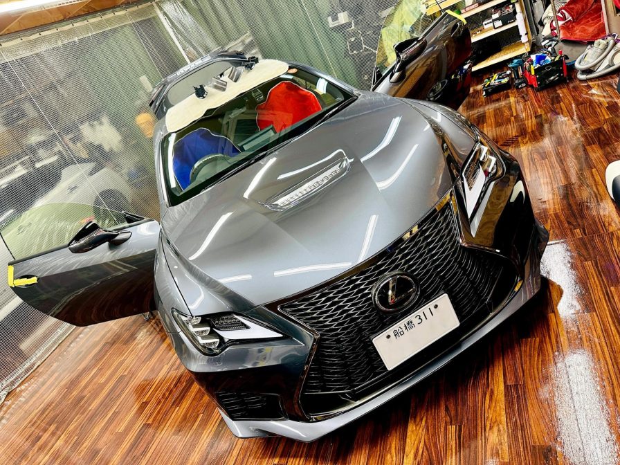 レクサス純正マークレビンソンのサブウーハー交換のやり方：LEXUS Mark Levinson トランクをウーハーボックスとして利用する方法。