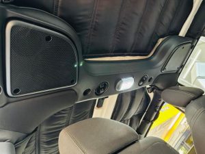 ジープ　ラングラー　jl wrangler jeep kicker rockford all weather サブウーハー　スピーカー交換　ダッシュボード　ツイーター　ミッドレンジ　サウンドバー　リアスピーカー　キッカー　2インチ　3インチ　8cm 10cm フルレンジ　ワイドレンジ　コアキシャル　カーオーディオ　HOT WIRED Mercury Car Audio FORMULA-X FX-101 2inch wide range driver 薄型ウーハー　純正アルパイン　alpine　音質向上
