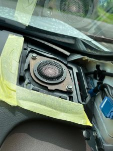 20系　lexus rx レクサス　純正　マークレビンソン　Mark Levinson スピーカー交換　音質向上　カーオーディオ　CarPlay 後付け　ワイヤレス　unityスピーカー　センタースピーカー　ダッシュボード　2インチ　ワイドレンジドライバー　ツイーター　ウーハー　サブウーハー　3インチ　kicker HOT WIRED 名古屋通販　ポン付　カプラーオン　車種別専用　簡単取付　インピーダンス　抵抗値　位相　フェーズ　最適化
