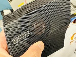 レクサス　LBX lexus マークレビンソン　Mark Levinson スピーカー交換　unityスピーカー　センンタースピーカー　ダッシュボード　ツイーター　ワイドレンジ　フルレンジ　コアキシャル　ミッドレンジ　2インチ ワイドレンジドライバー　3インチ　下まで出るツイーター　ユニティスピーカー　マクレビ　カーオーディオ　音質　スピーカー交換　アップグレード　通販　名古屋　ホットワイヤード　カーオーディオ専門店　抵抗値　インピーダンス　位相　フェーズ　車種別　ハーネス　コネクター　プラグアンドプレイ　kicker blam aqua HOT WIRED AudioCircle オーディオサークル