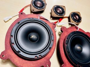 LEXUS LX600 LX700 LX570 レクサス　マークレビンソン　mark levinson unityスピーカー　ユニティ　ユニティー　センタースピーカー　ツイーター　ドアウーハー　スコーカー　ミッドレンジ　ダッシュボード　コアキシャル　フルレンジ　3インチ　2インチ　10センチ　8センチ　楕円　9×6 ウーハー　サブウーハー　デッドニング　調音　聖音　防振　断熱　音質向上　音質　マクレビ　dsp ハイレゾ　CarPlay ホットワイヤード　名古屋　周波数　ワイドレンジドライバ　FORMULA-X FX-101 Audible Physics ram2 インピーダンス　位相　フェーズ　抵抗値　最適化