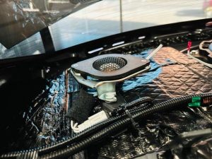 レクサス　マークレビンソン　スピーカー交換　サブウーハー　ウーハー　ツイーター　カーオーディオ　音質　低音　高音　LEXUS UNITY スピーカー RCF LX LS LC RX NX IS ES MARK LEVINSON マクレビ　ハイエンドカーオーディオ　インナーバッフル　車種別専用　通販　インナーバッフル　デッドニング サラウンド