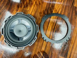 ジープ　ラングラー　jl wrangler jeep kicker rockford all weather サブウーハー　スピーカー交換　ダッシュボード　ツイーター　ミッドレンジ　サウンドバー　リアスピーカー　キッカー　2インチ　3インチ　8cm 10cm フルレンジ　ワイドレンジ　コアキシャル　カーオーディオ　HOT WIRED Mercury Car Audio FORMULA-X FX-101 2inch wide range driver 薄型ウーハー　純正アルパイン　alpine　音質向上　通販　インナーバッフル