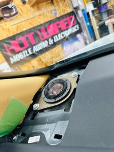 レクサス純正マークレビンソン　マークレビンソン　Mark Levinson LEXUS RX NX NX350 NX350h レクサス　スピーカー交換　純正スピーカー　純正ナビ　ツイーター　高音　unityスピーカー　センタースピーカー　ドアスピーカー　ダッシュボード　ユニティースピーカー　マクレビ　音質　カーオーディオ　カーオーディオ専門店　名古屋　HOT WIRED ホットワイヤード　通販　スピーカーキット　インピーダンス　車種別専用　抵抗値
