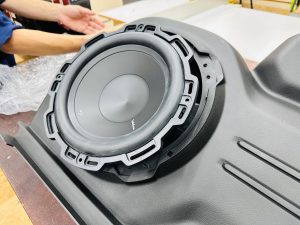 ジープ　ラングラー　jl wrangler jeep kicker rockford all weather サブウーハー　スピーカー交換　ダッシュボード　ツイーター　ミッドレンジ　サウンドバー　リアスピーカー　キッカー　2インチ　3インチ　8cm 10cm フルレンジ　ワイドレンジ　コアキシャル　カーオーディオ　HOT WIRED Mercury Car Audio FORMULA-X FX-101 2inch wide range driver 薄型ウーハー　純正アルパイン　alpine　音質向上