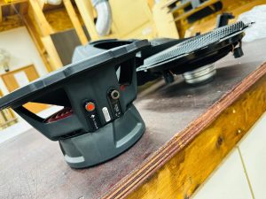 ジープ　ラングラー　jl wrangler jeep kicker rockford all weather サブウーハー　スピーカー交換　ダッシュボード　ツイーター　ミッドレンジ　サウンドバー　リアスピーカー　キッカー　2インチ　3インチ　8cm 10cm フルレンジ　ワイドレンジ　コアキシャル　カーオーディオ　HOT WIRED Mercury Car Audio FORMULA-X FX-101 2inch wide range driver 薄型ウーハー　純正アルパイン　alpine　音質向上